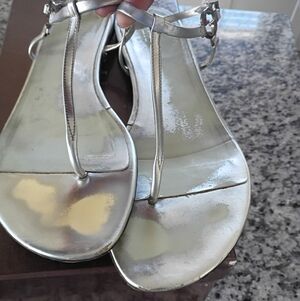 Silver Metallic Gucci thong sandals with double G size 10